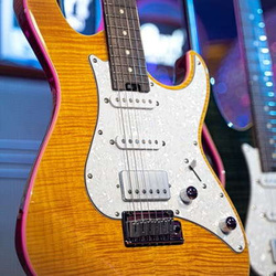 Cort G280 SELECT AM - Gitara elektryczna z pokrowcem